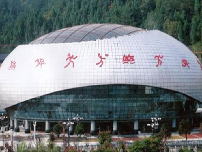 淮南体育中心球形网架加工安装